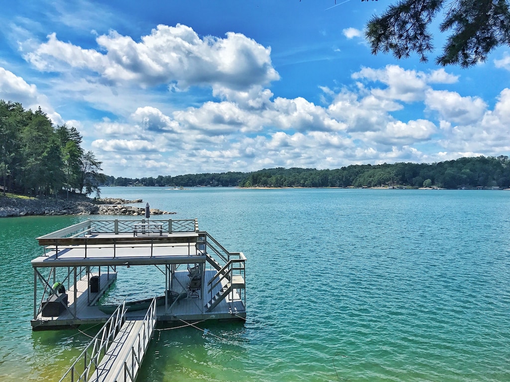 Lake House Fun: 12 Activities to Try on Your Next Vacation