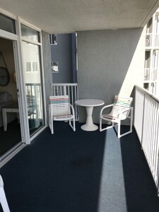 2br/2bath Ocean View. Great Views. Great Location!! 