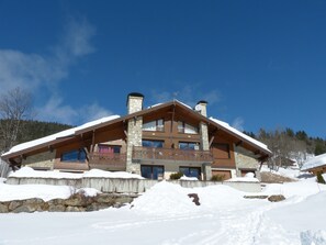 The 8 Apartments seen from the South of the building.
