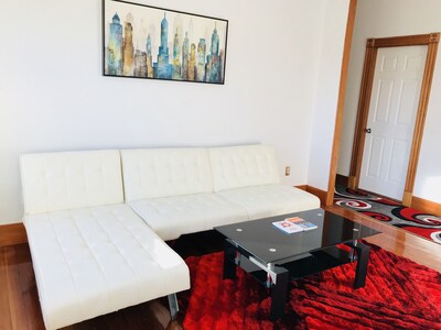 Lg suite for up to 8 ppl/3 floor