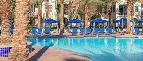 Resort Pool/Spa, Cabana's & Mt Views!  