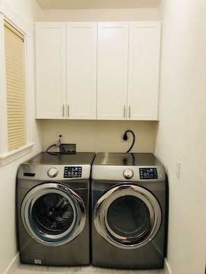 High end appliances include smart washer/dryer for your convenience
