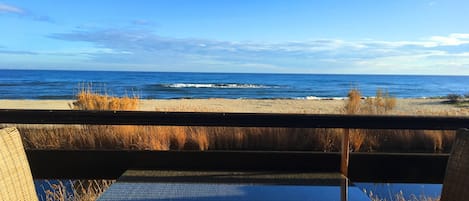 vue mer depuis la terrasse en saison hivernale. 