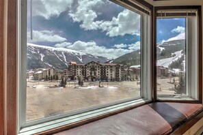 Sky Chutes view (L) and Copper Mountain slopes (R) from the massive bay window.