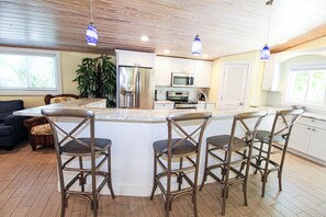 Breakfast Bar