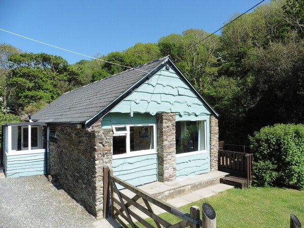 The Old Shippon Cottage, Mineshop, Crackington Haven, Bude