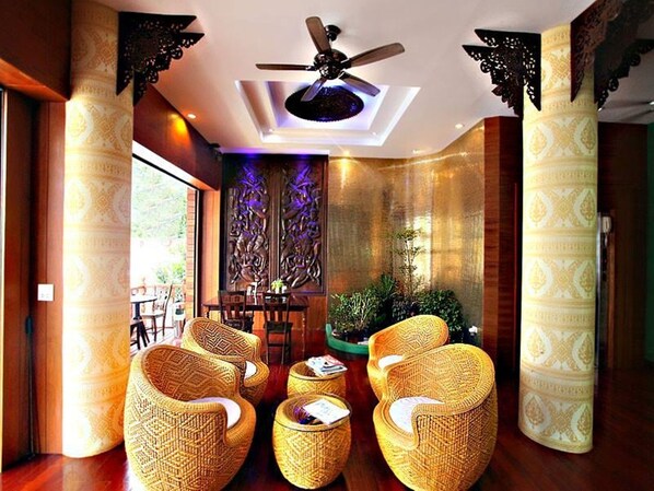 Sala de estar en el lobby