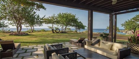 Relaxing Patio facing the Caribbean Sea