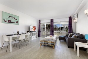 Comfortable lounge 