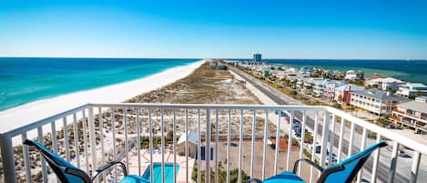 Spectacular views from the balcony overlooking both the Gulf and the Bay