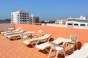Sun deck