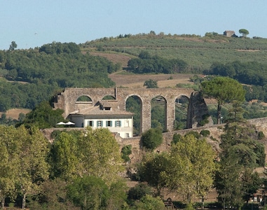 Renaissance Villa of the Aqueduct 