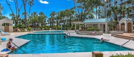 Pool, right outside the condo