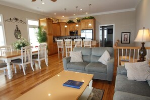 Upper living area.  Reversed floor plan gives you great ocean front views.