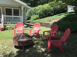 Fire pit.  Wood provided. 