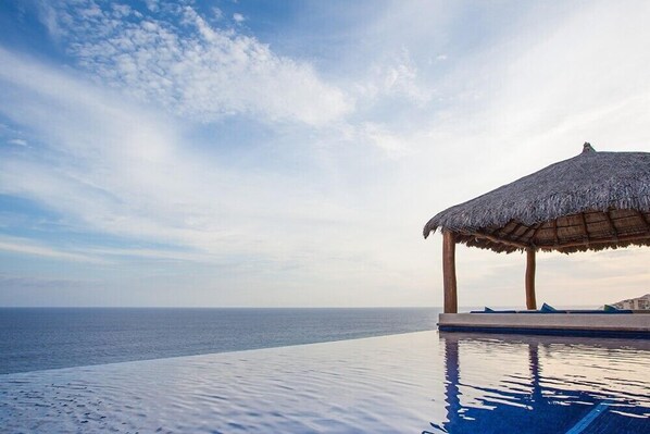 Infinitypool