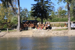 Romantic Shitake Cabin for two on the Wabash River River