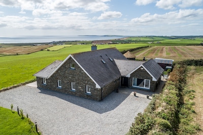 Ocean Views ,kinsale 6 Bedroom house,5 bathrooms,Gazebo,kids playroom,sleeps 22