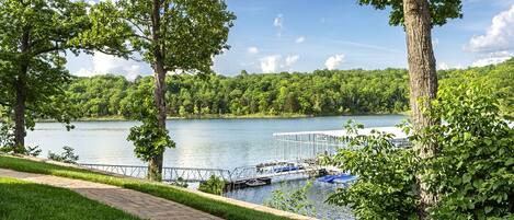 The gentle walk down to the boat dock