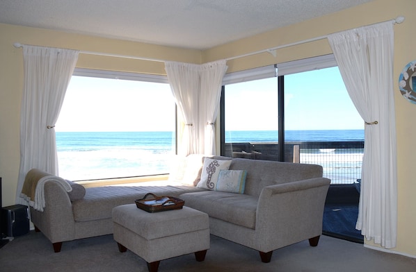 Living Room - Unobstructed ocean views from Monterey Bay to Santa Cruz.