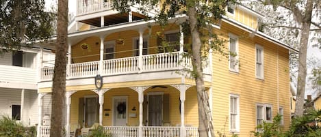 Main House, Circa 1892
This apartment is on the third floor 