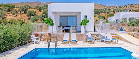Swimming pool area, Great Views Villa, Agia Galini, Rethymno