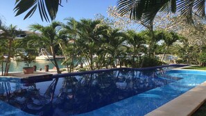 Los Sueños - The Living Room, Terrace & the Marina View