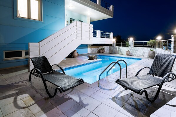 Utomhuspool