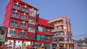 施設の正面