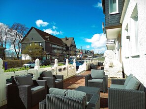 Esterni