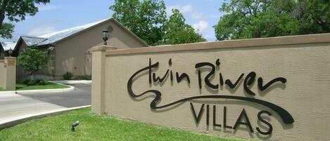 Twin River Villas Entrance