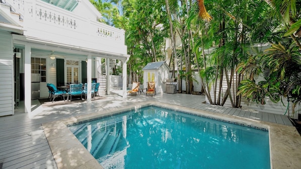 CASA VICTORIA is a large 5 bedroom home built with the charm of early 20th century Key West...