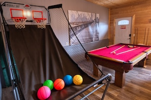 Recreational room perfect for family and friends' fun.