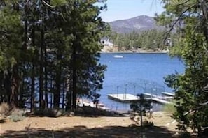 LAKE VIEWS, Lake Access at the best price! - Get Lakefront Views and lake access without the price.  This cabin does not have dock access. This great vintage cabin has all the charm from way back, with the luxuries of today. Enjoy!