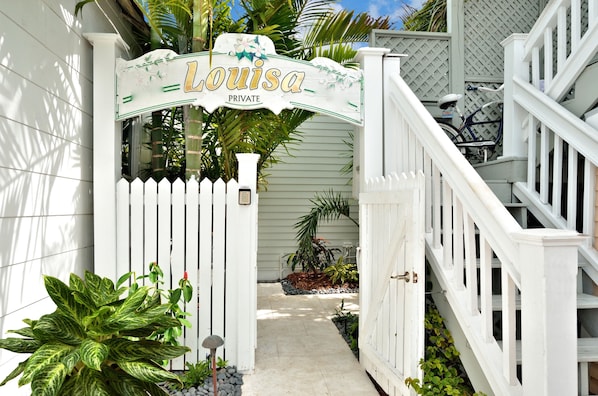 Private Entrance