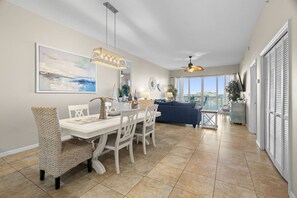 Open-Concept Dining Space with a View of the Harbor