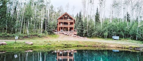 Lodge and Lake View 