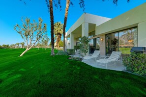 Floor to ceiling windows to enjoys the views