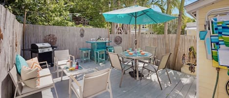 THE MELLOW MACAW is a tropical two bedroom retreat located in the heart of Old Town Key West...