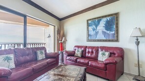 Two leather sofas in the living room.