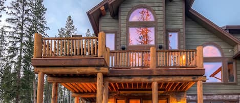 Outside Patio Deck at this winter park co vacation home, first floor walkout Hot tub.