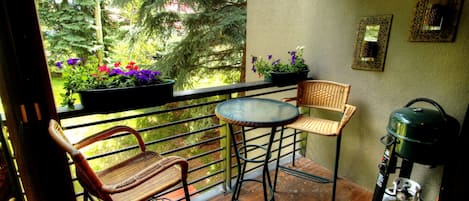 111 Vail International - a SkyRun Vail Property - Private patio