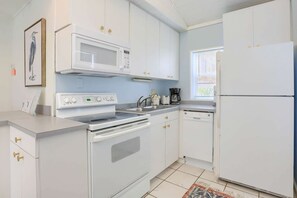 Fully Equipped Kitchen with all the Conveniences of Home!