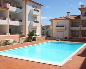 Another view of the pool