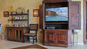 Entertainment Center (46" smart TV, Blutooth Soundbar)