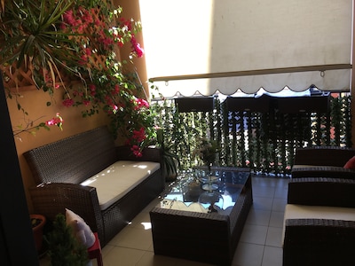 Flowers Apartment in Bari