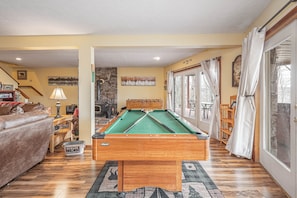 Lower Level Family Room - Pool Table