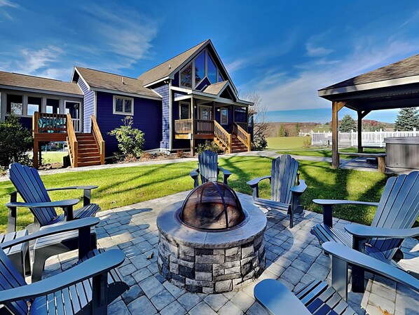 Welcome to Moonrise Retreat!