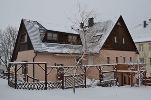 Hausansicht "Ferienwohnung Jurk"