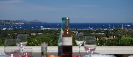 Unschlagbarer Blick auf den Golf von Saint-Tropez!